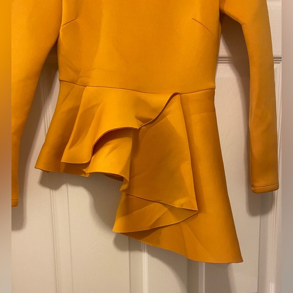 2 Piece set Gold Drop Hem Top and Leggings - Picture 10 of 10